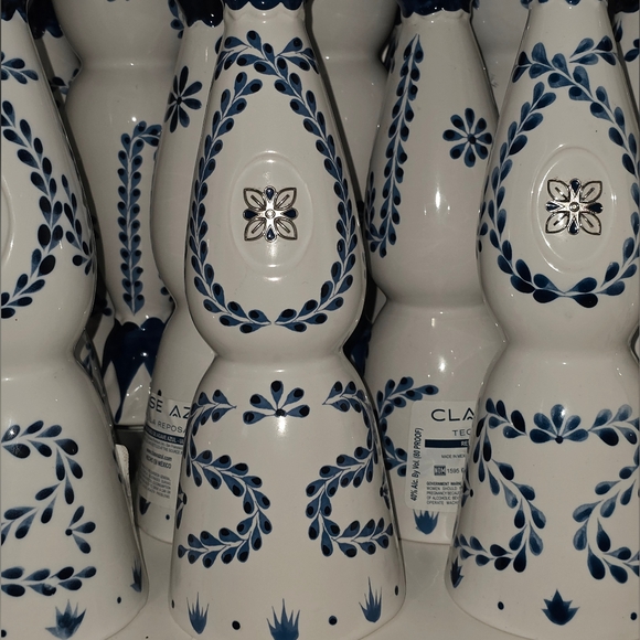 CLASE AZUL Tequila 750ml  EMPTY BOTTLE - Picture 5 of 14